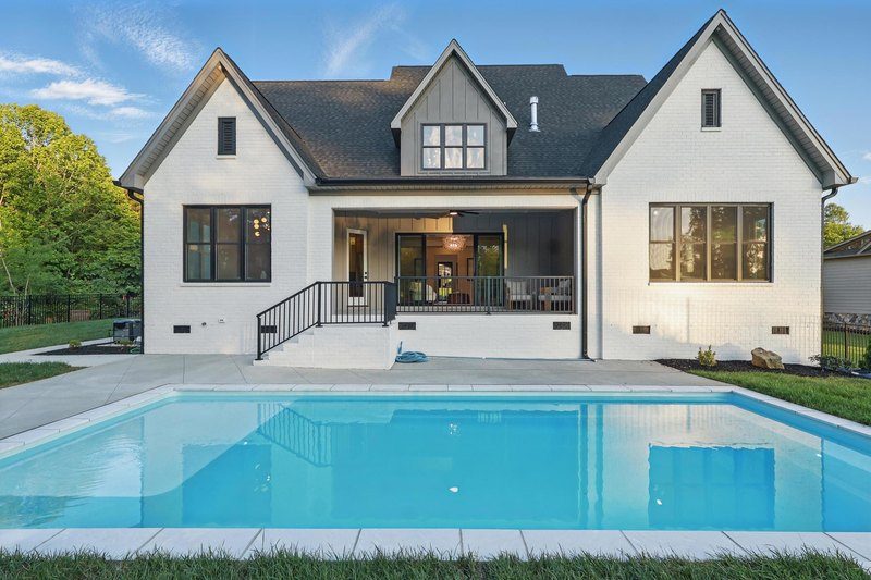Custom home construction timeline NC