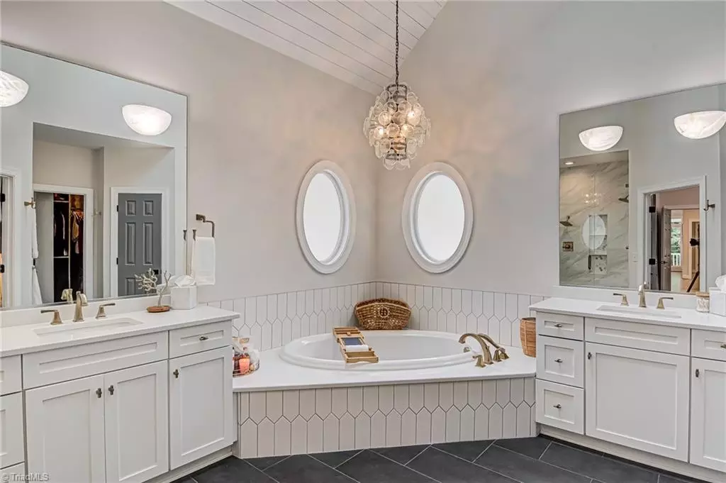 Master bath