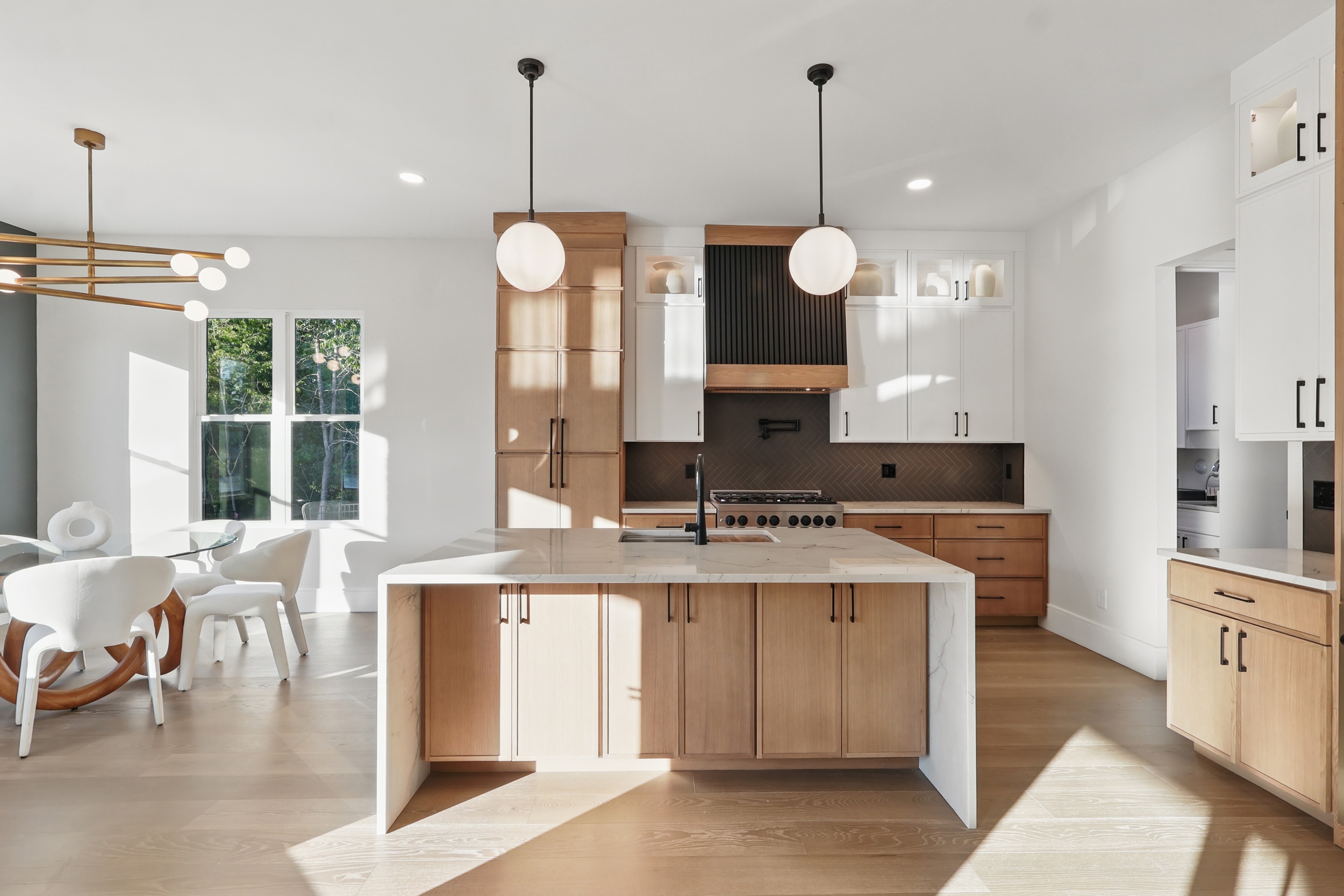 833 Dunleigh Way — Custom Kitchen